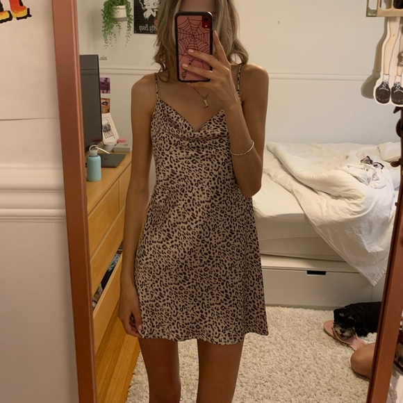 Princess Polly leopard print dress - Picture 2 of 4